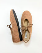 color_brown