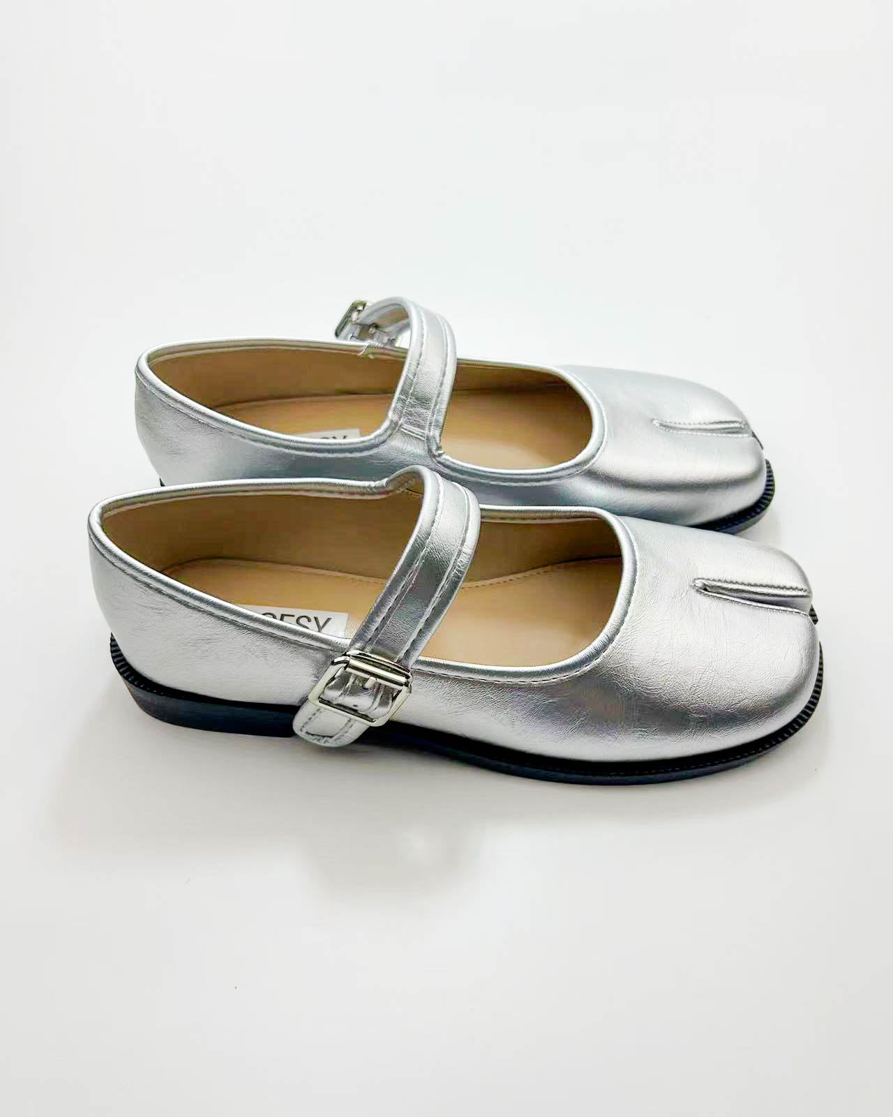 #color_silver