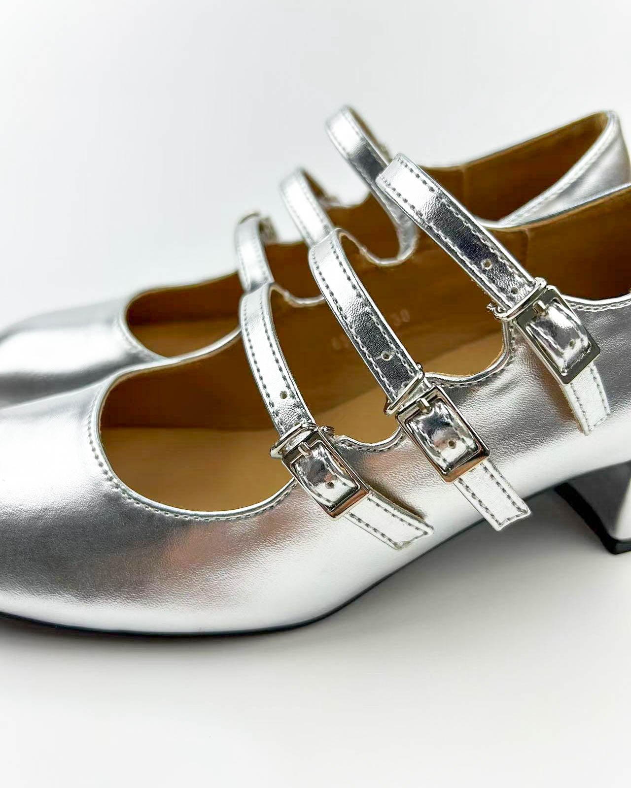 #color_silver