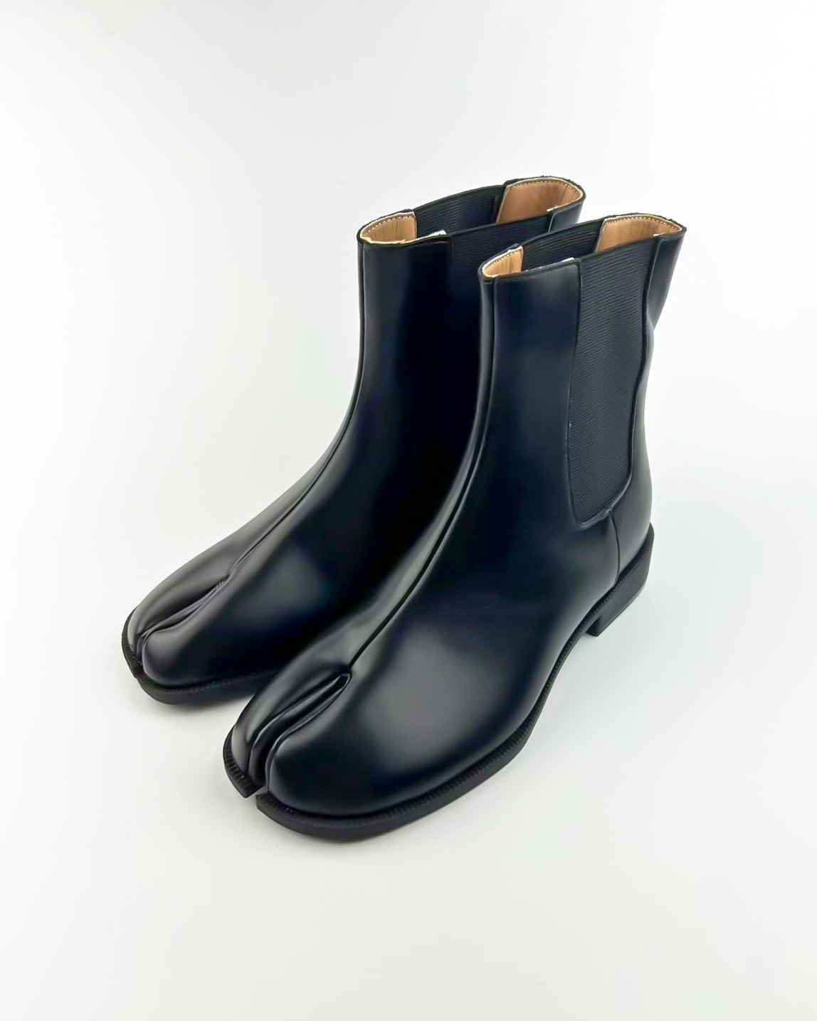 Middle Top Tabi Boots