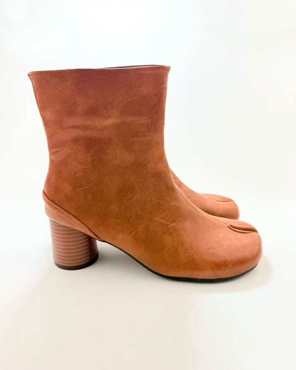 color_brown