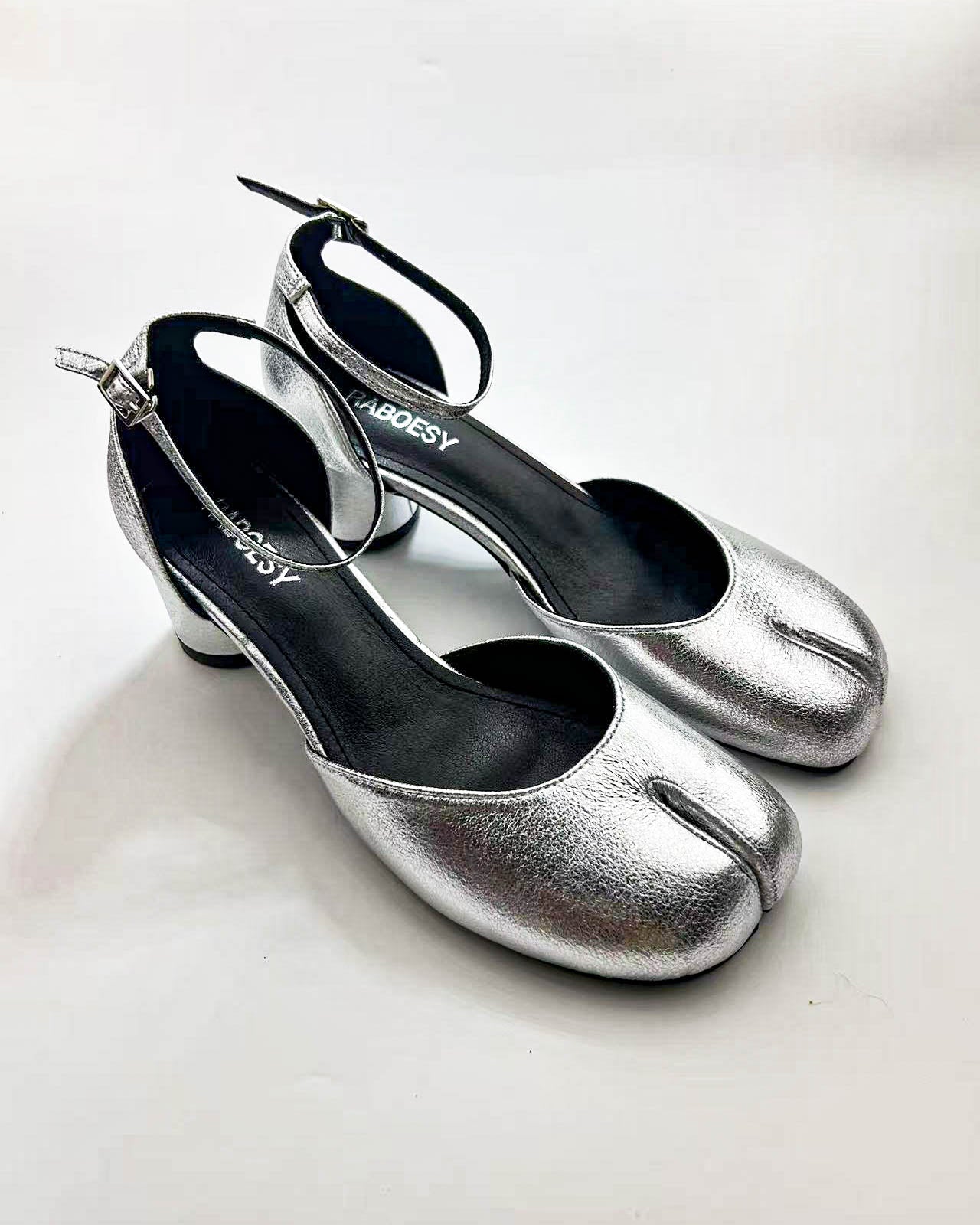 Maison Margiela │ Tabi Heels in Patent Black – Henrik