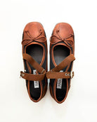 color_brown