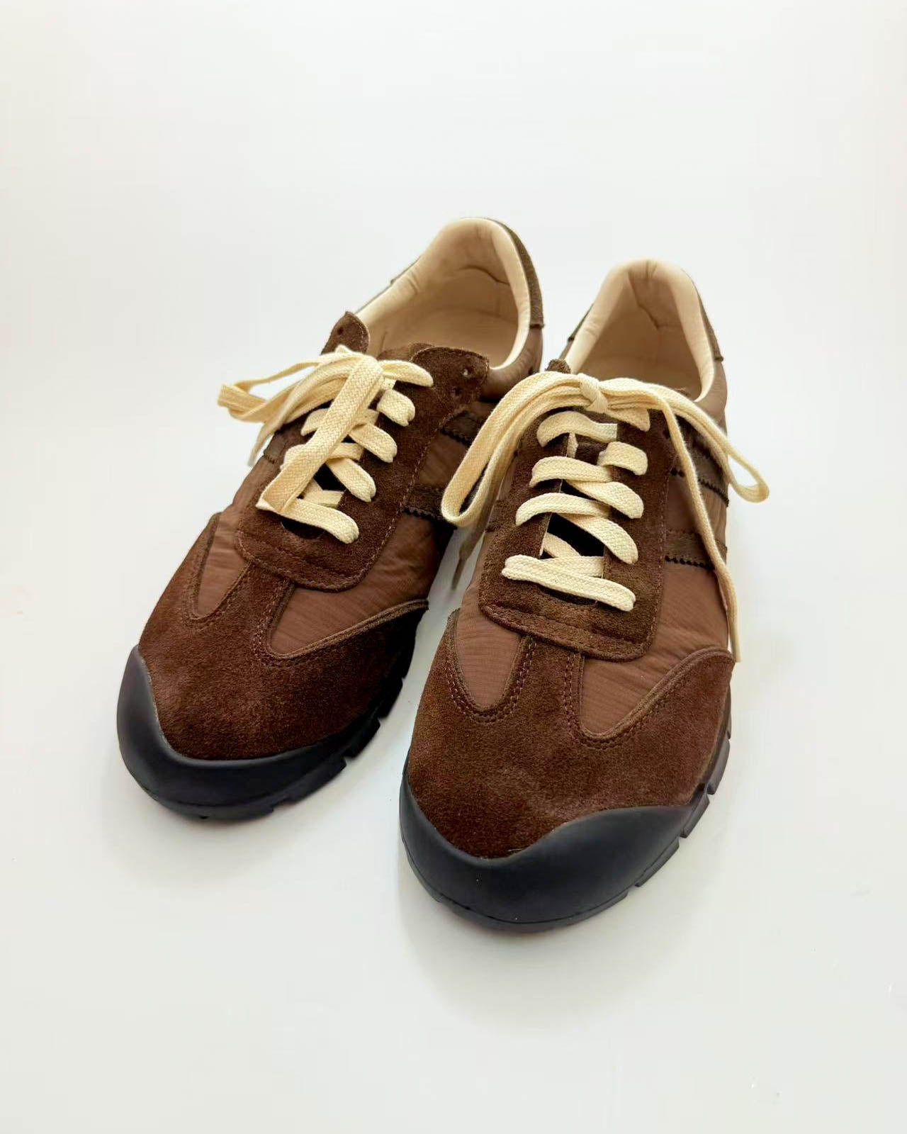 color_brown