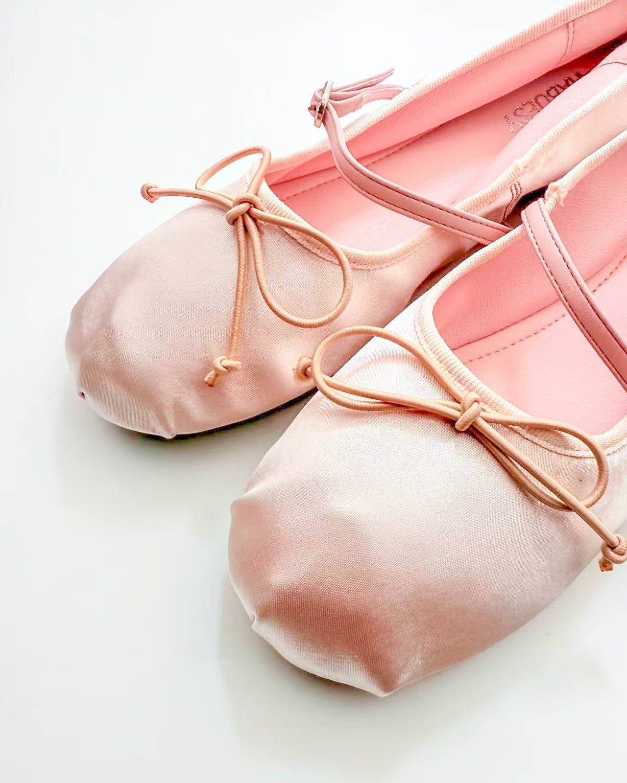 靴 Mary Jane Crystal Ribbon Satin Flats Amazon.com | Moyilishan Crystal-Embellished Mesh Mary Jane