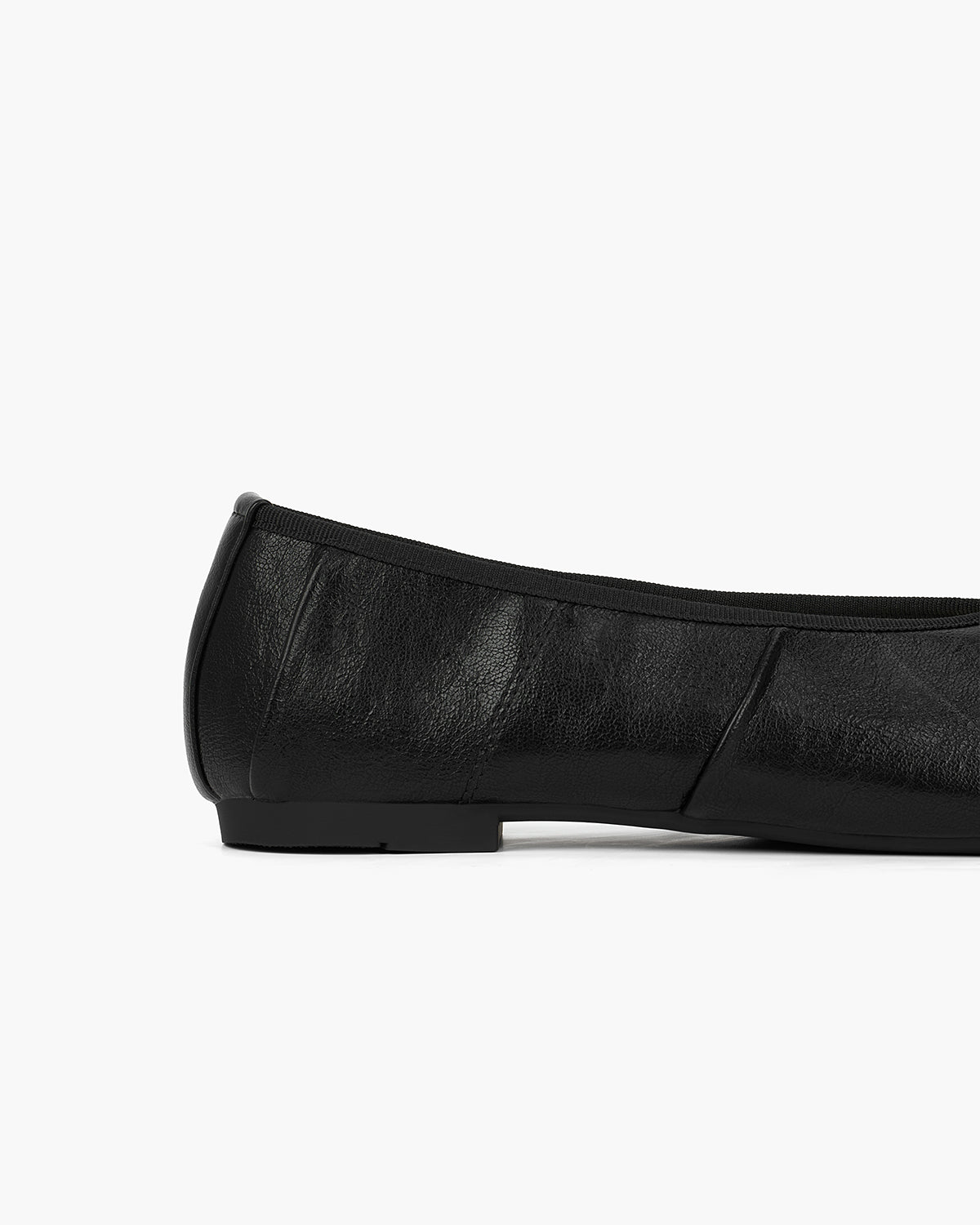 Soft Wrinkles Tabi Ballet Flats