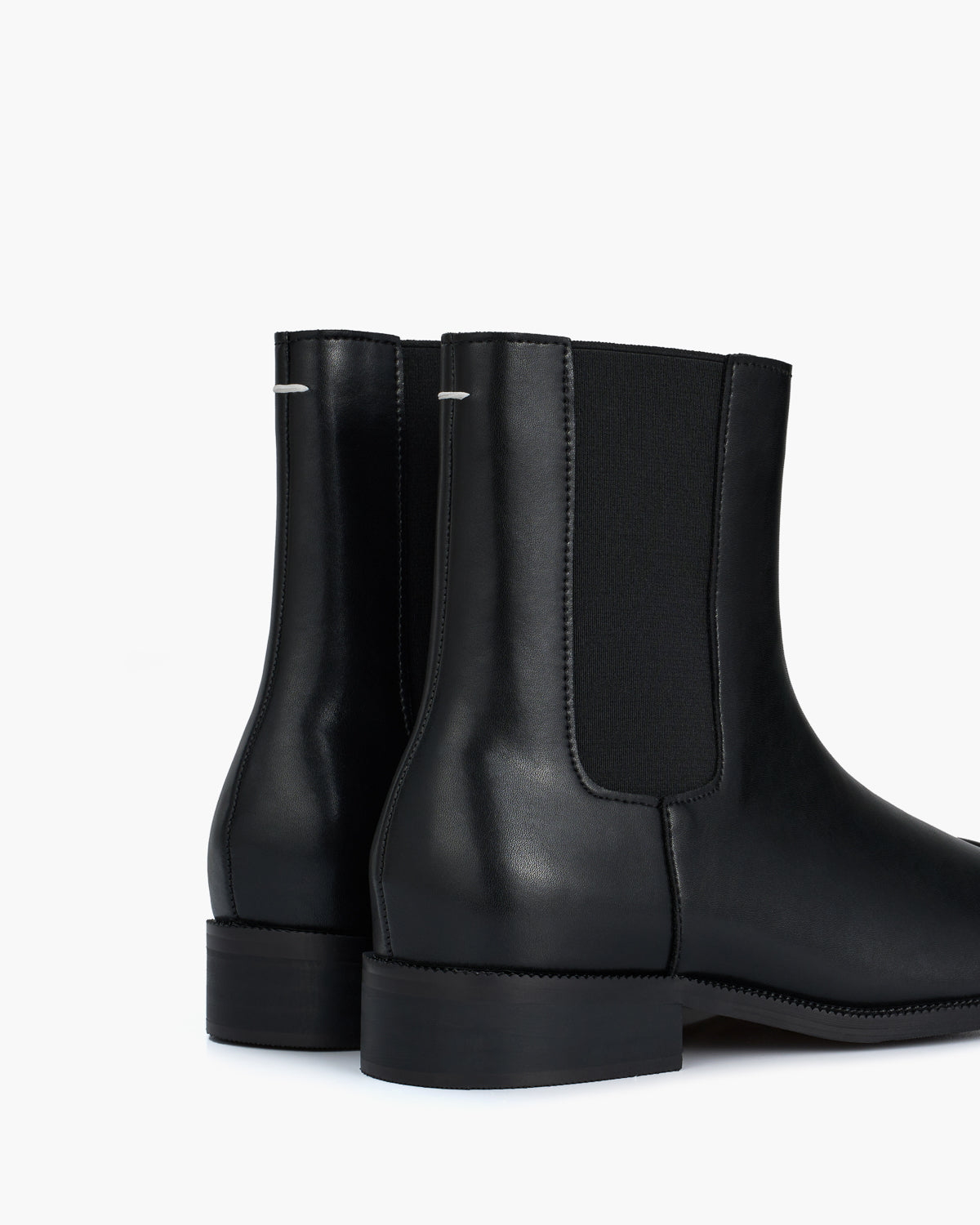 #color_matteleatherblack