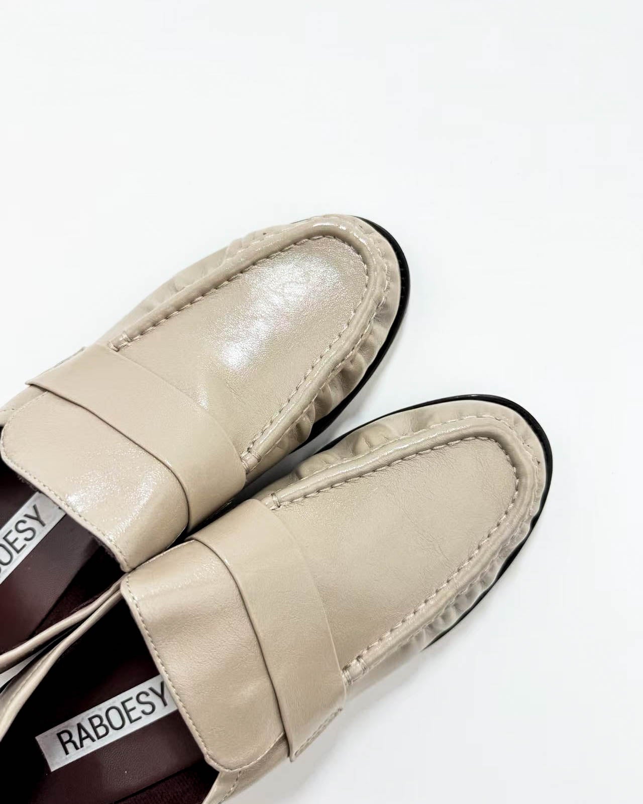 color_khaki