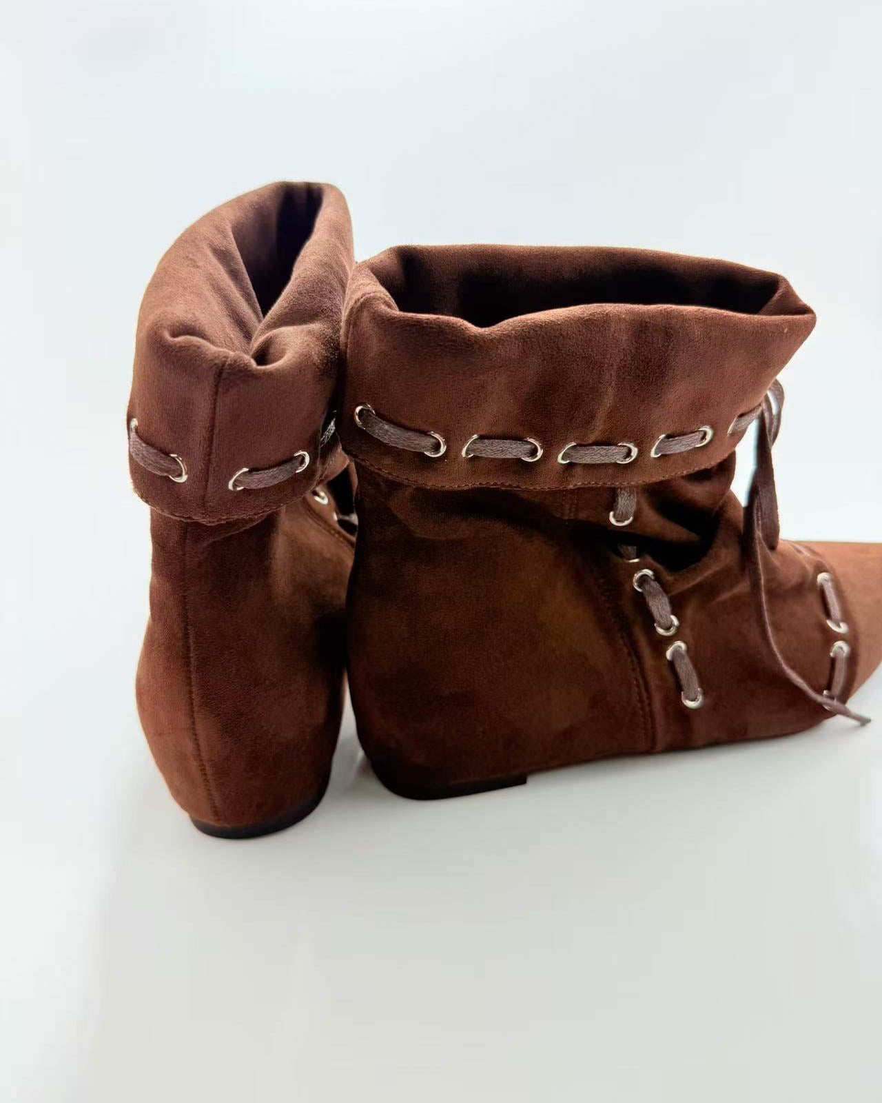 color_brown