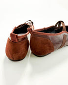 color_brown