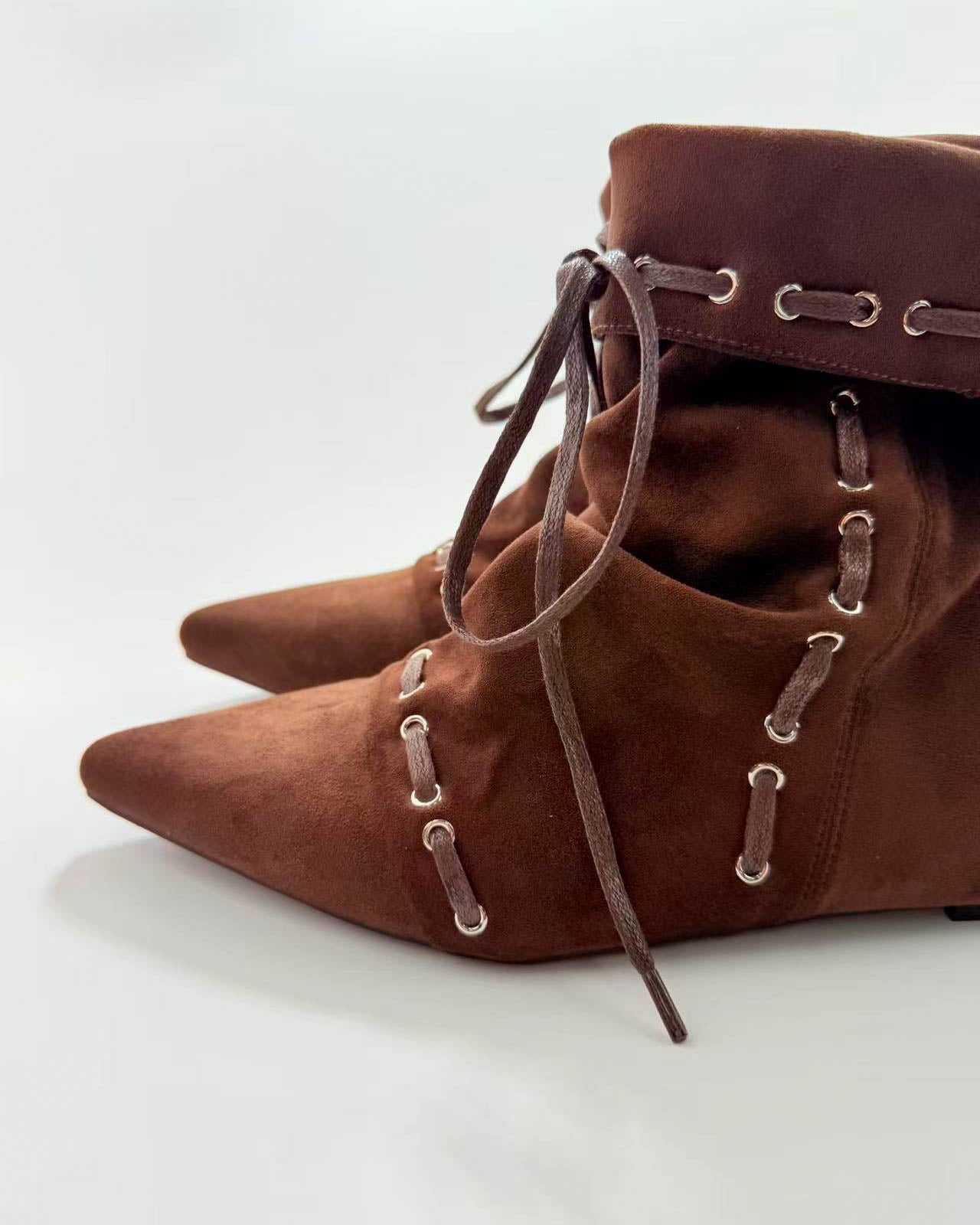 color_brown