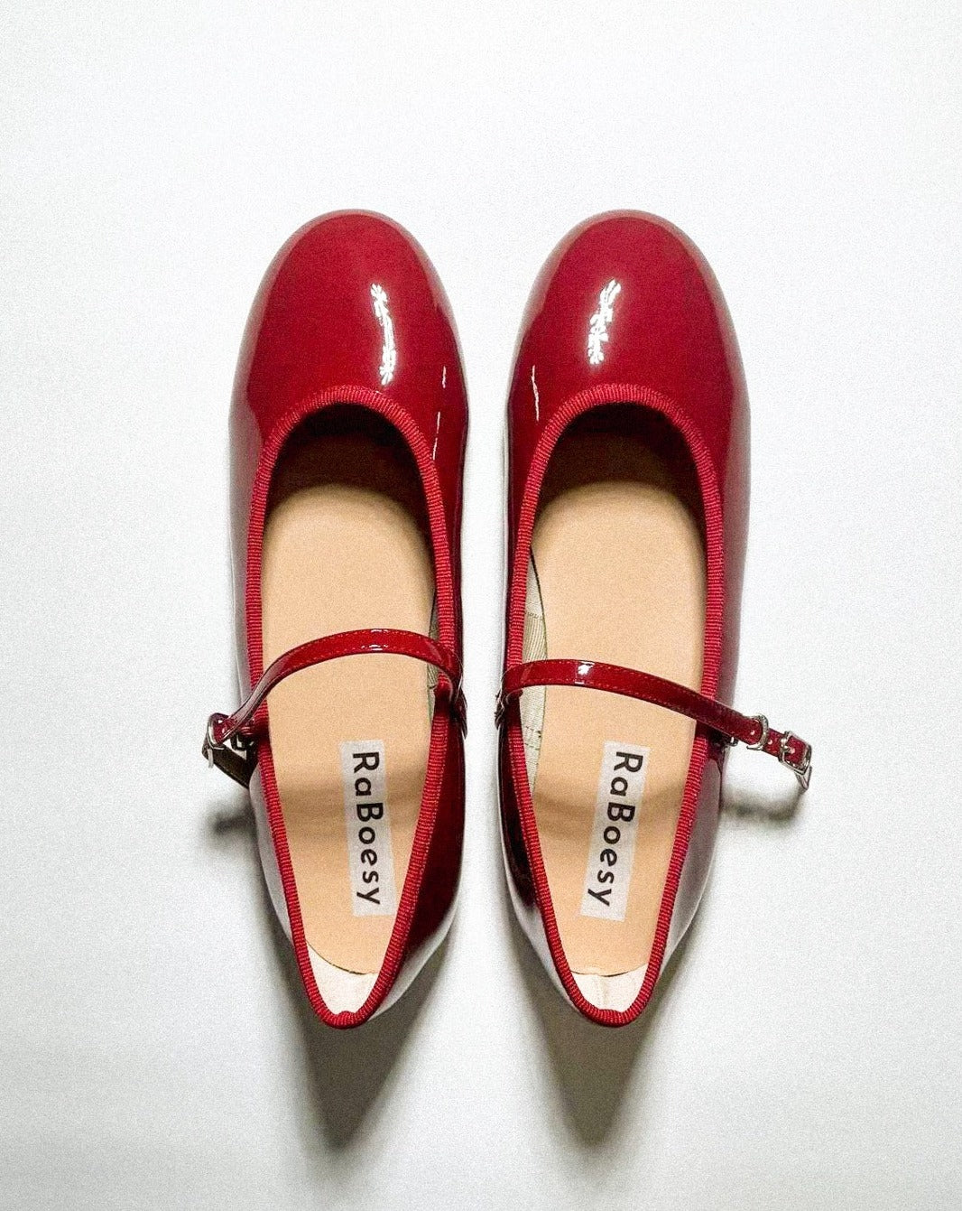 Round toe best sale mary jane shoes